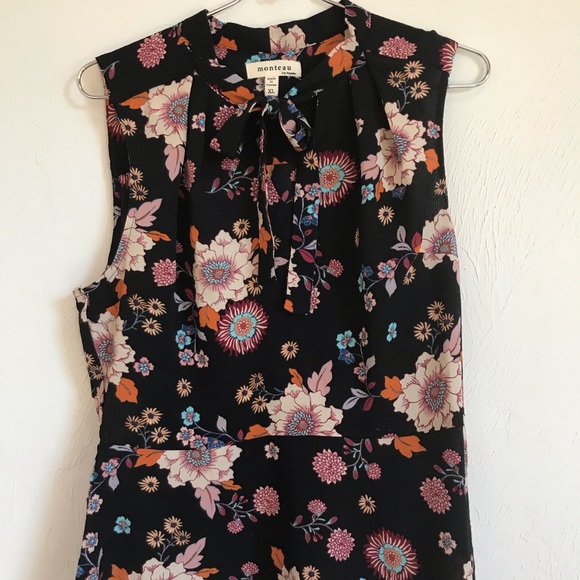 Monteau Tops - Monteau blouse